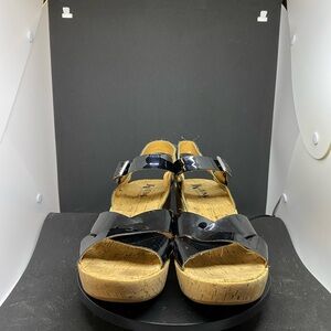 Korks by Kork-Ease Black Patent Leather Sandals with Cork Wedge EUC size 9